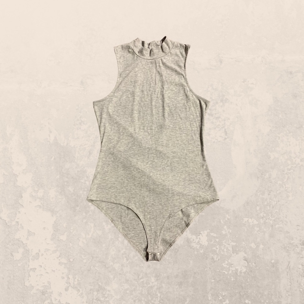 Open back high neck sleeveless bodysuit